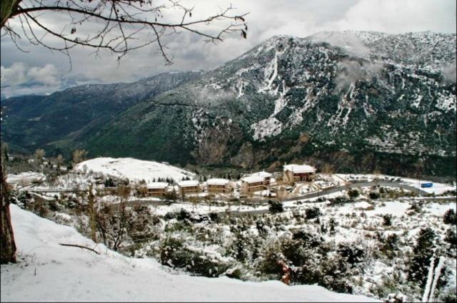 Koustenis Village Dimicána Kültér fotó